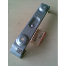 MB357873 MİTSİBUSHİ LANCER ÖN KONSUL ALT BRAKET 